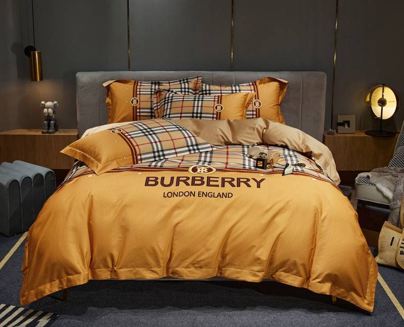 Burberry Inspired Bedding Set - Luxury London Style