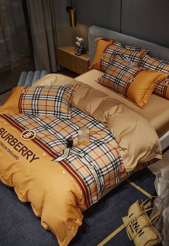 Burberry Inspired Bedding Set - Luxury London Style