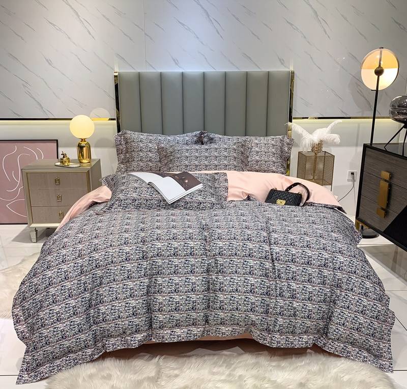 Chanel Chic Grey Tweed Bedding Set - Luxurious Comfort