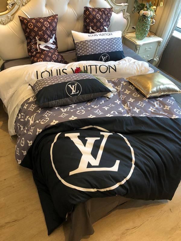 Luxury LV-Inspired Bedding Set - Navy Blue Elegance