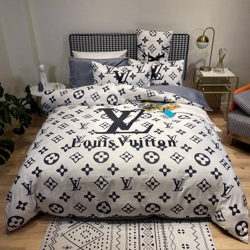 Luxury LV-Inspired Bedding Set - Black & White Elegance