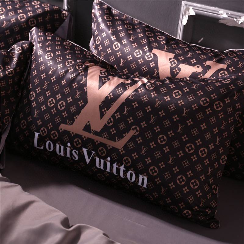 Luxury LV-Inspired Bedding Set - Black & White Elegance #LVBedding  