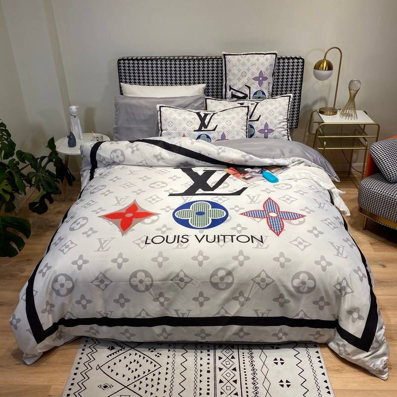 LV-Inspired Luxury Bedding Set - White & Grey with Brand Motif #LVBeddingSet