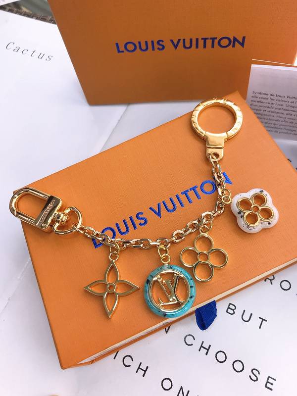 Elegant Multi-Charm Keyring - A Touch of Opulence