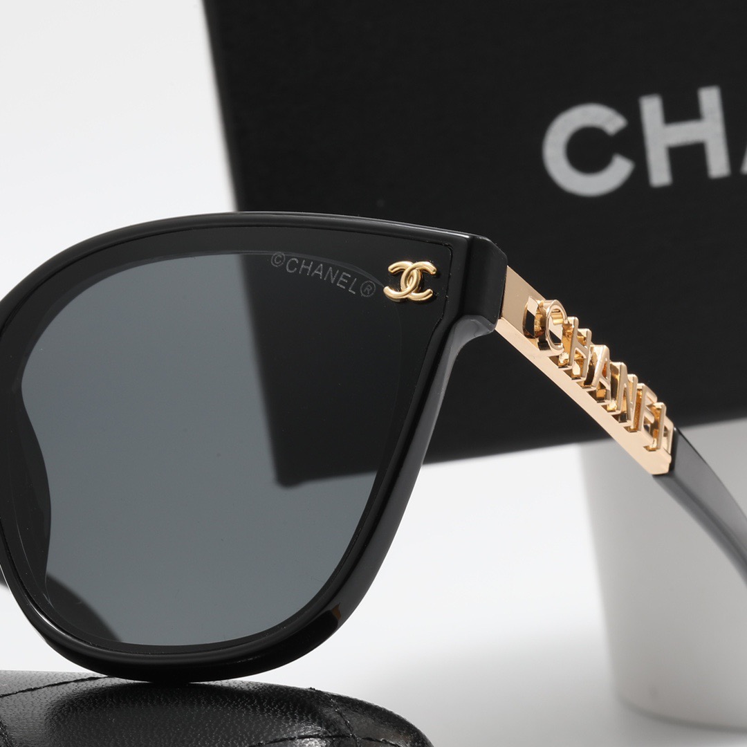 Chanel Classic Black Sunglasses - High-End Fashion, UV Protection, Luxury Accessories