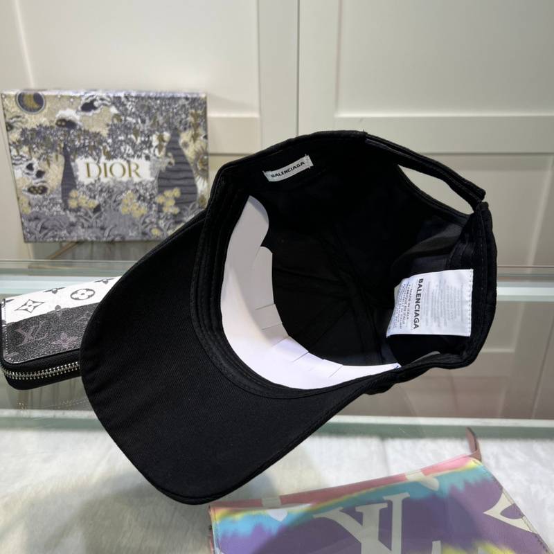 Balenciaga Black Signature Baseball Cap, High-End Fashion, Street Style