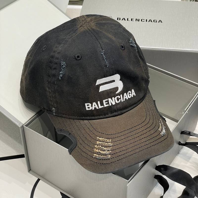 Balenciaga Vintage Black Baseball Cap with Fashionable Number 3 Logo, Street Trend