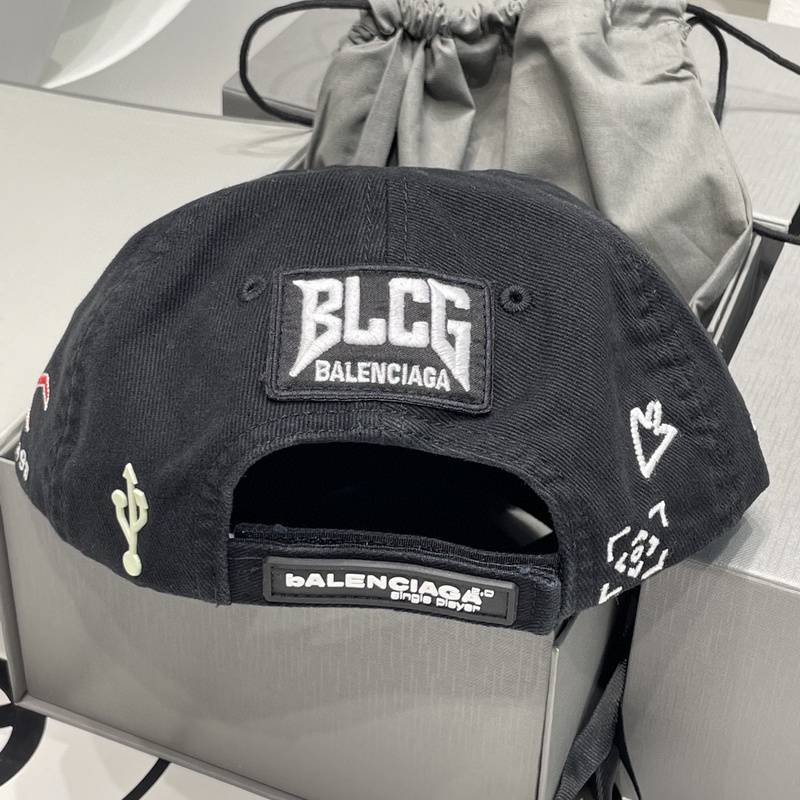 Balenciaga Black Baseball Cap with Number 3 Logo, Fashion Extreme Collection