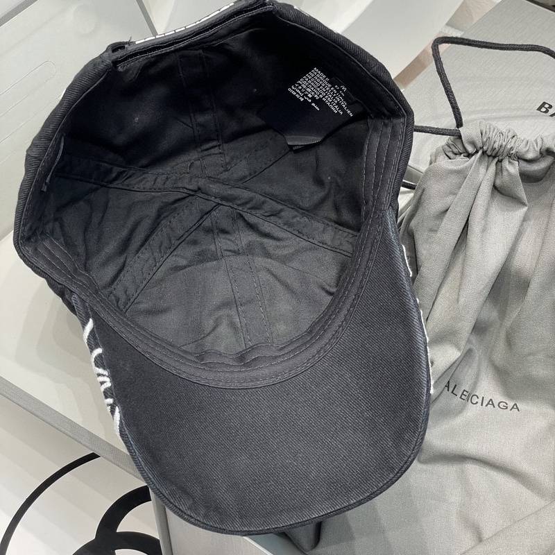 Balenciaga Black Baseball Cap with Number 3 Logo, Fashion Extreme Collection