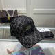 Gucci Black Baseball Cap with Classic Double G Logo, High-End Fashion