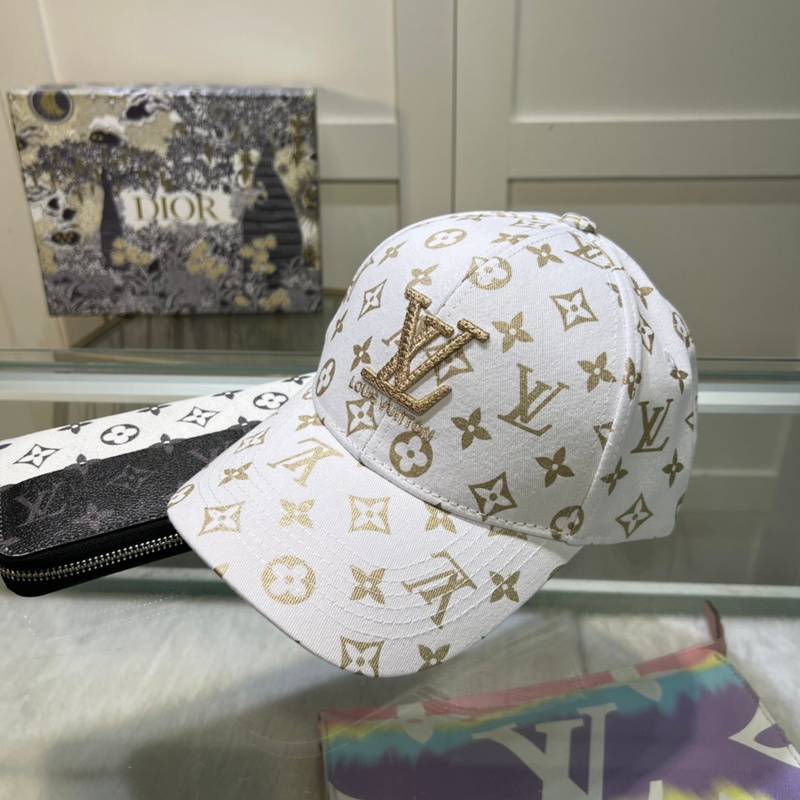 Louis Vuitton White Baseball Cap with Classic LV Logo, High-End Fashion