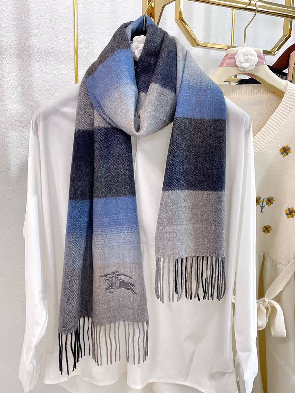 Burberry-Inspired Striped Scarf - Luxury Warmth