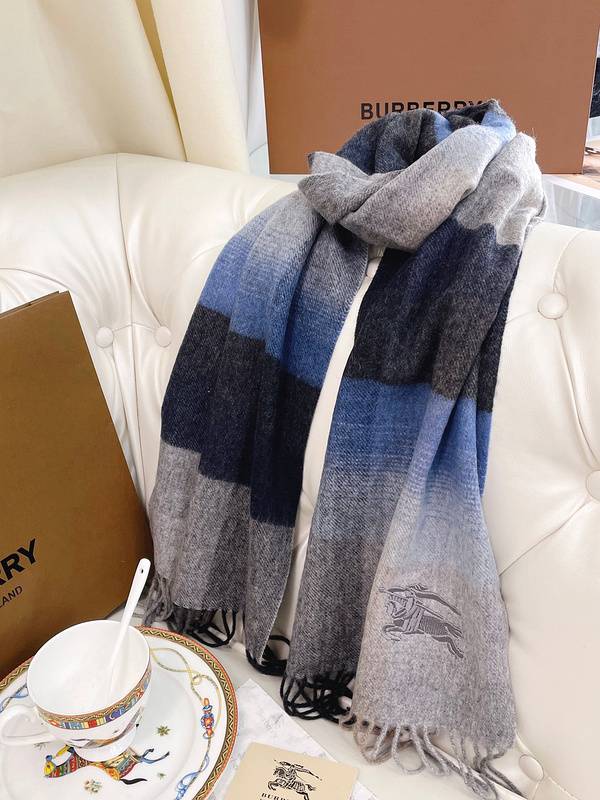 Burberry-Inspired Striped Scarf - Luxury Warmth