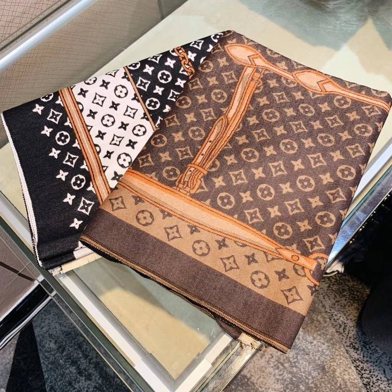 Trendy Scarf with Classic Monogram Design - A Must-Have Accessory-LV