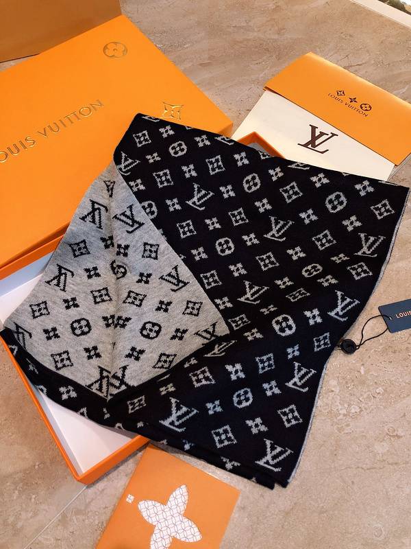 Trendy LV-Inspired Scarf - Luxe Fashion Must-Have