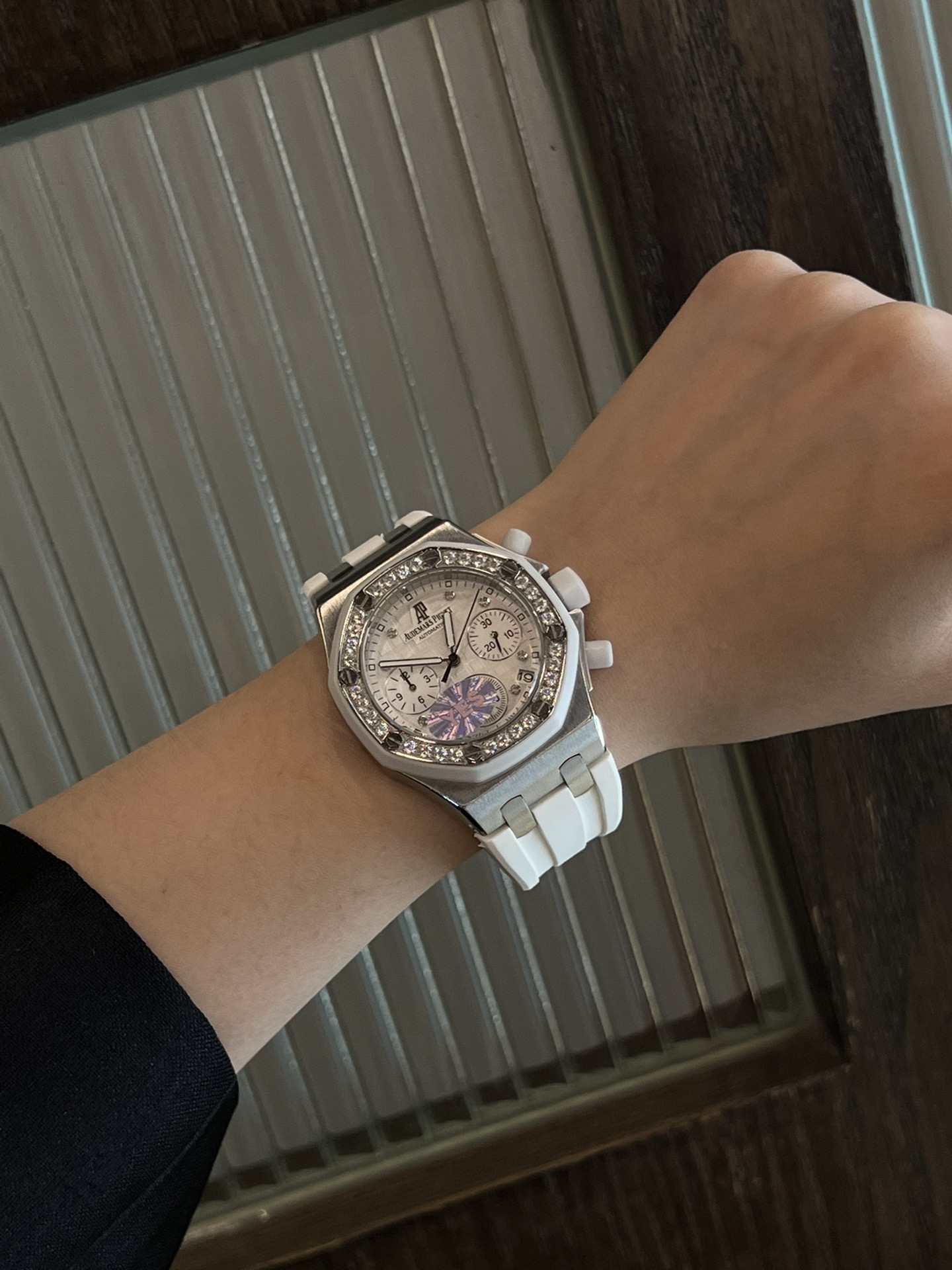 Elegance on Wrist | White Band Watch with Sparkling Diamonds