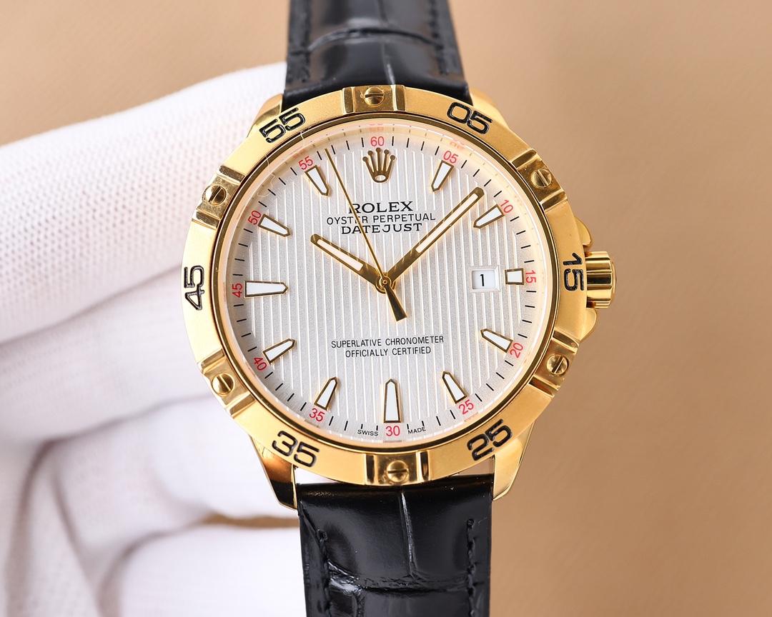 Rolex's Timeless Classic | Gold Bezel | #WatchLovers