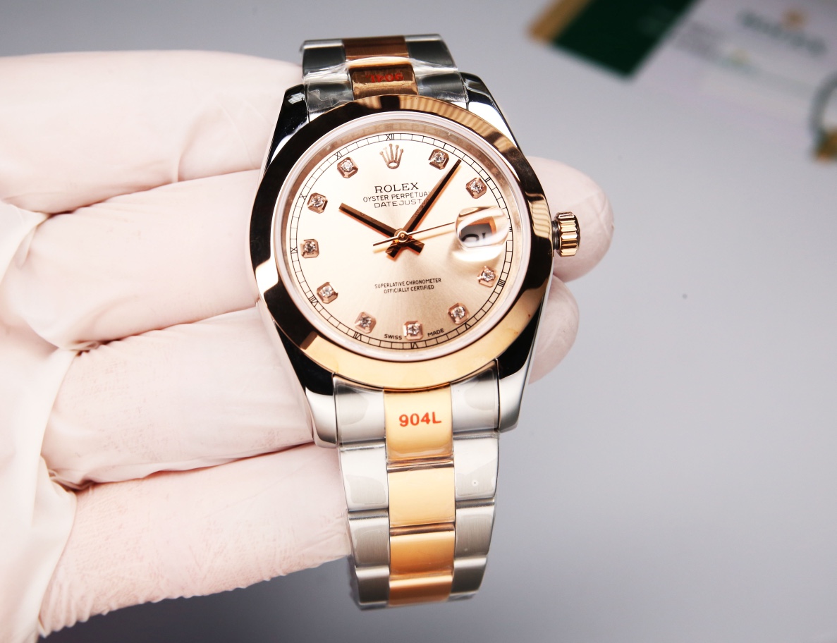 Elegance in Every Tick | Rolex Two-Tone Bezel | #WristwatchGoals