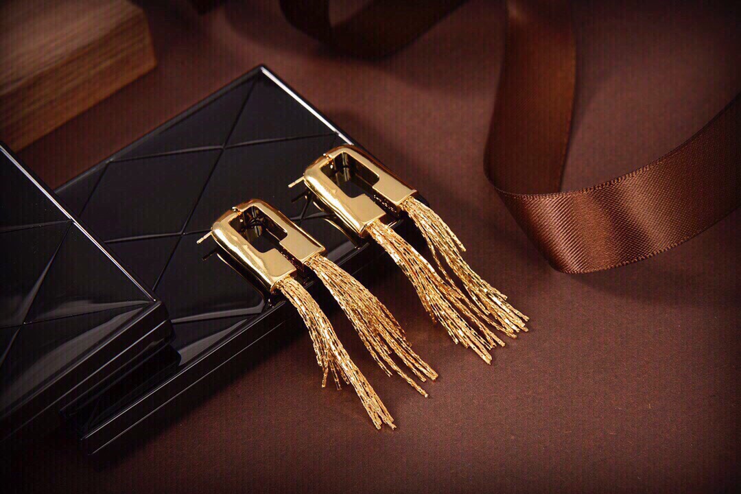 Chic Givenchy-Style Jewelry - Tassel Earrings with Gold Accents