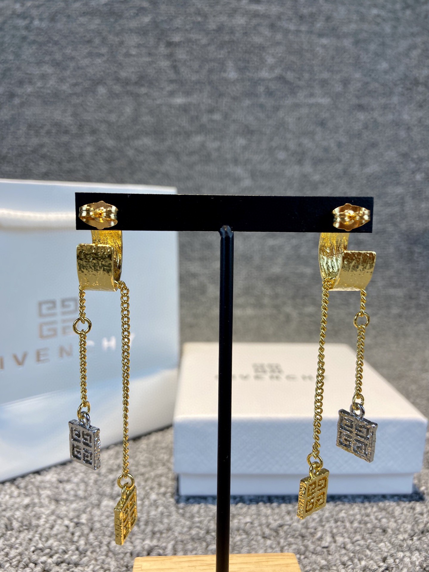 Givenchy Elegance: Gold Plated Logo Earrings - A Must-Have for Fashionistas