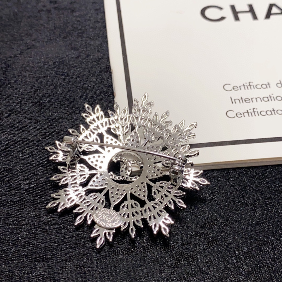 Chanel CC Brooch - Sparkling Crystal and Pearl Elegance