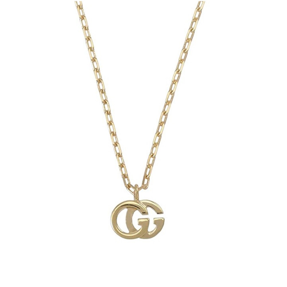 Gucci's Golden Elegance: Interlocking G Chain Necklace