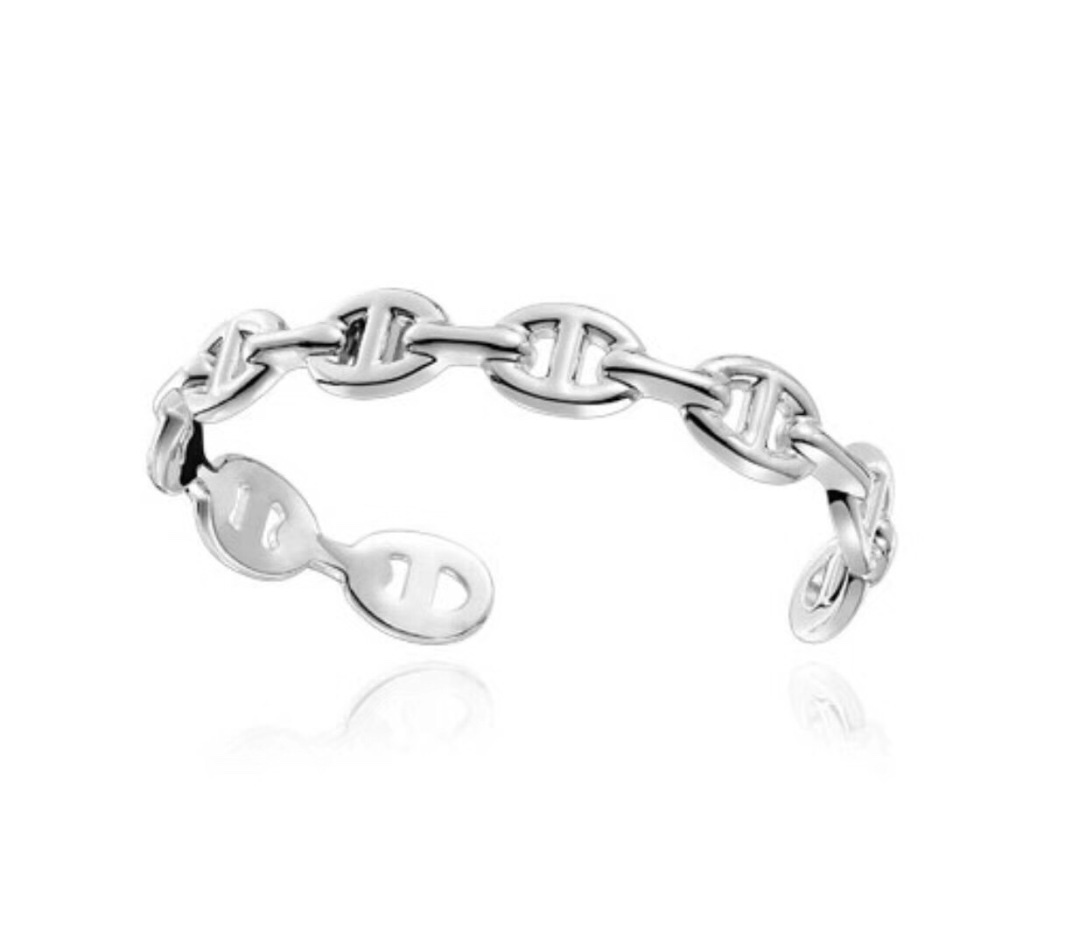 Trendy and Timeless: Hermès Silver Bracelet