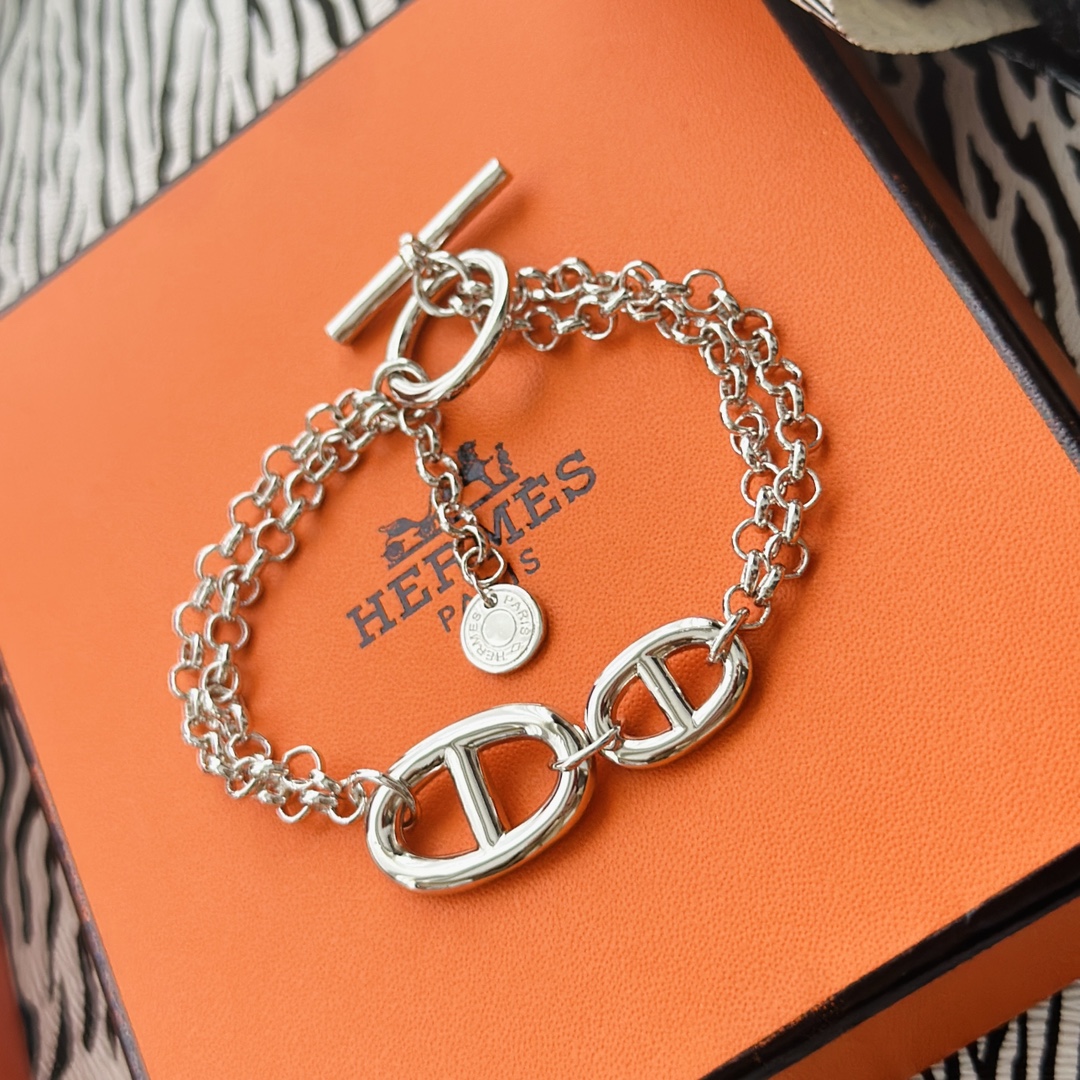 Trendy and Timeless: Hermès Silver 'H' Bracelet