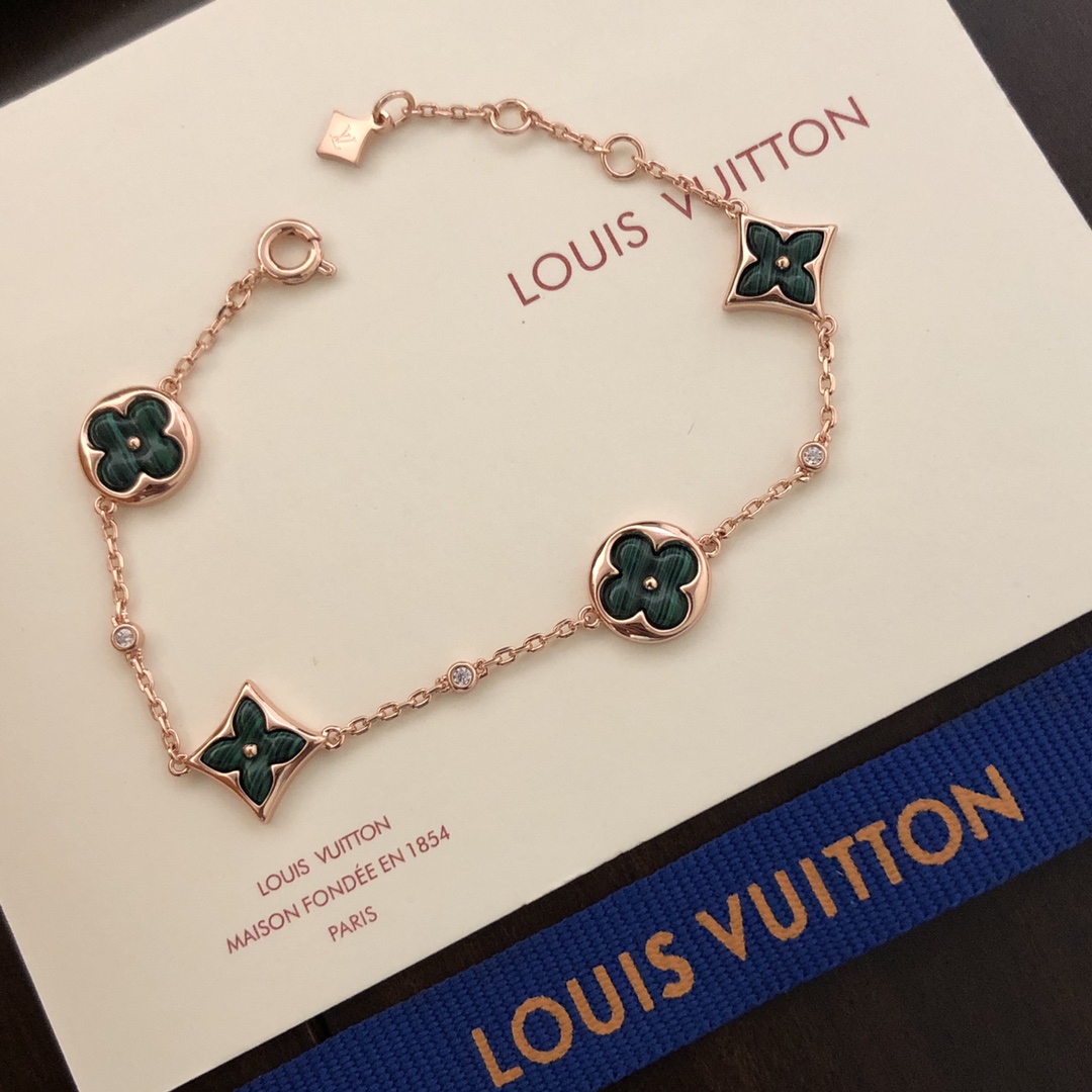 Green Enamel Bracelet - LV Design, Timeless Elegance