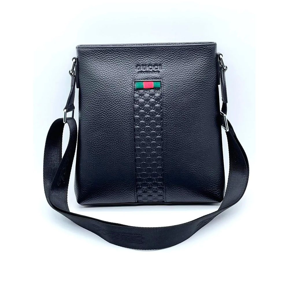 Black Fossil Crossbody Bag - Modern and Functional #FossilBag