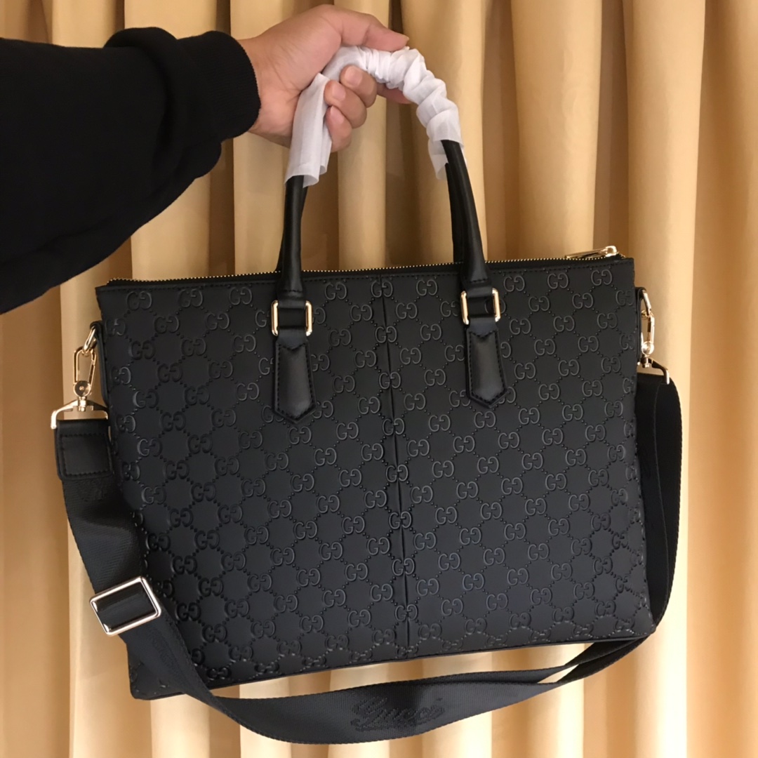 Gucci-Inspired Black Tote Bag - Luxurious and Stylish #GucciTote