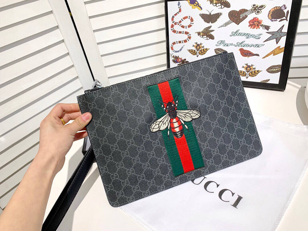 Elegant Bee-Accented Clutch - Gucci-Inspired Design