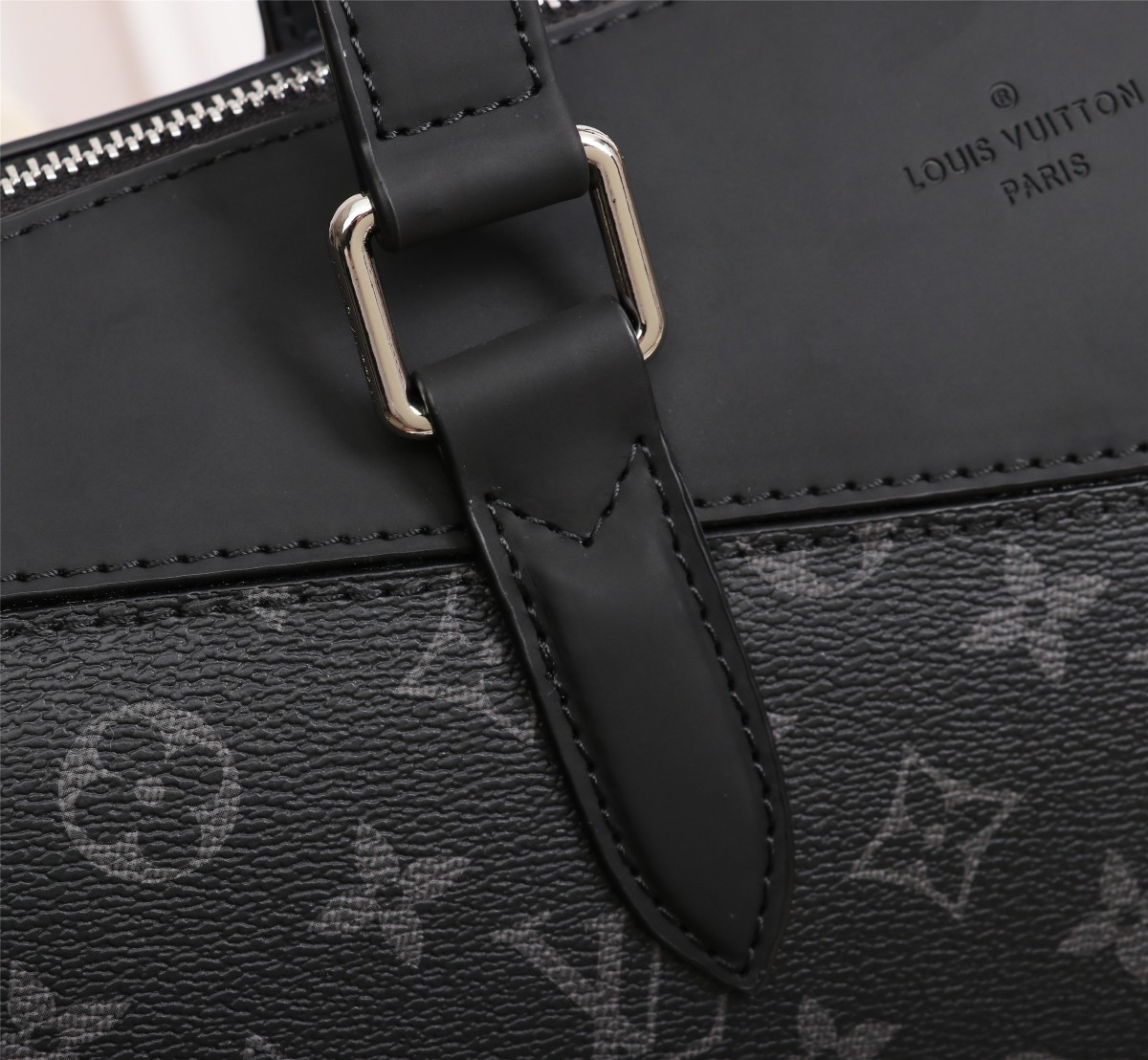 LOUIS VUITTON X-clusive Luxury Bag, 2023 New Authentic Shoulder Bag, #LVXclusive #LuxuryTrendsetter