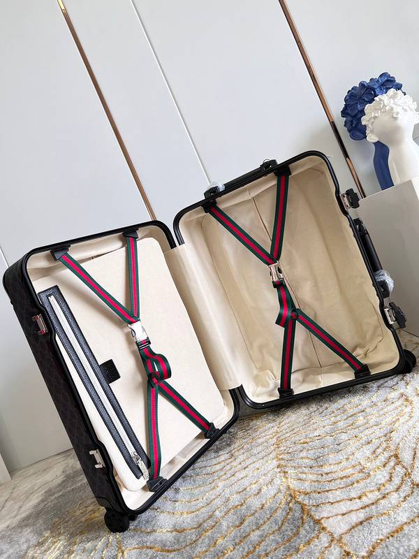  GUCCI Luggage, Essential for Chic Travel! #Luggage #Fashion