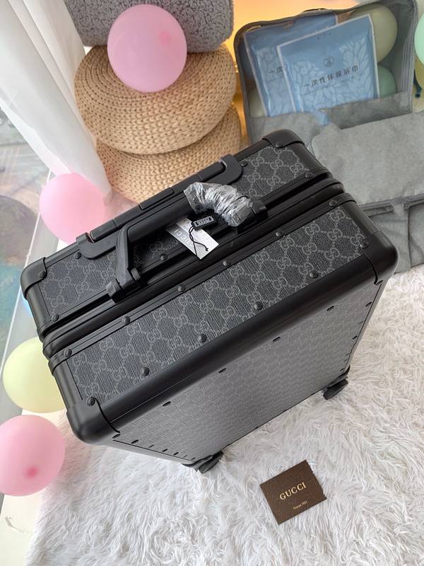 GUCCI Luggage 