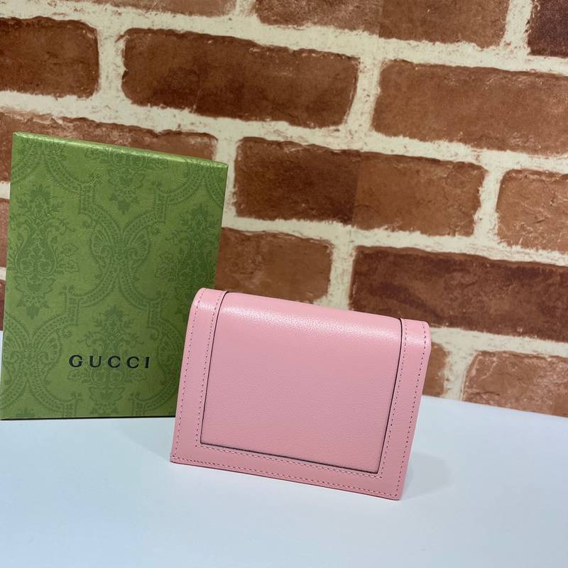 Gucci Pink Wallet with Gold GG Buckle - Premium Fashion Accessory