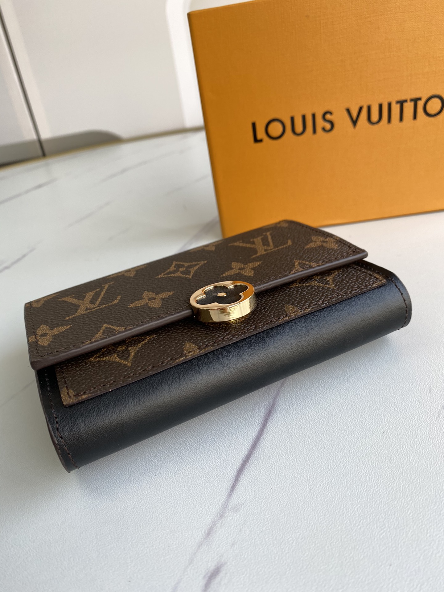 Louis Vuitton Monogram Wallet - Brown & Gold Tone Secure Design