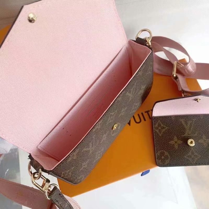 Elegant Louis Vuitton Bag - Timeless Design, Classic Beauty