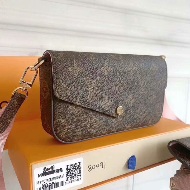 Elegant Louis Vuitton Bag - Timeless Design, Classic Beauty