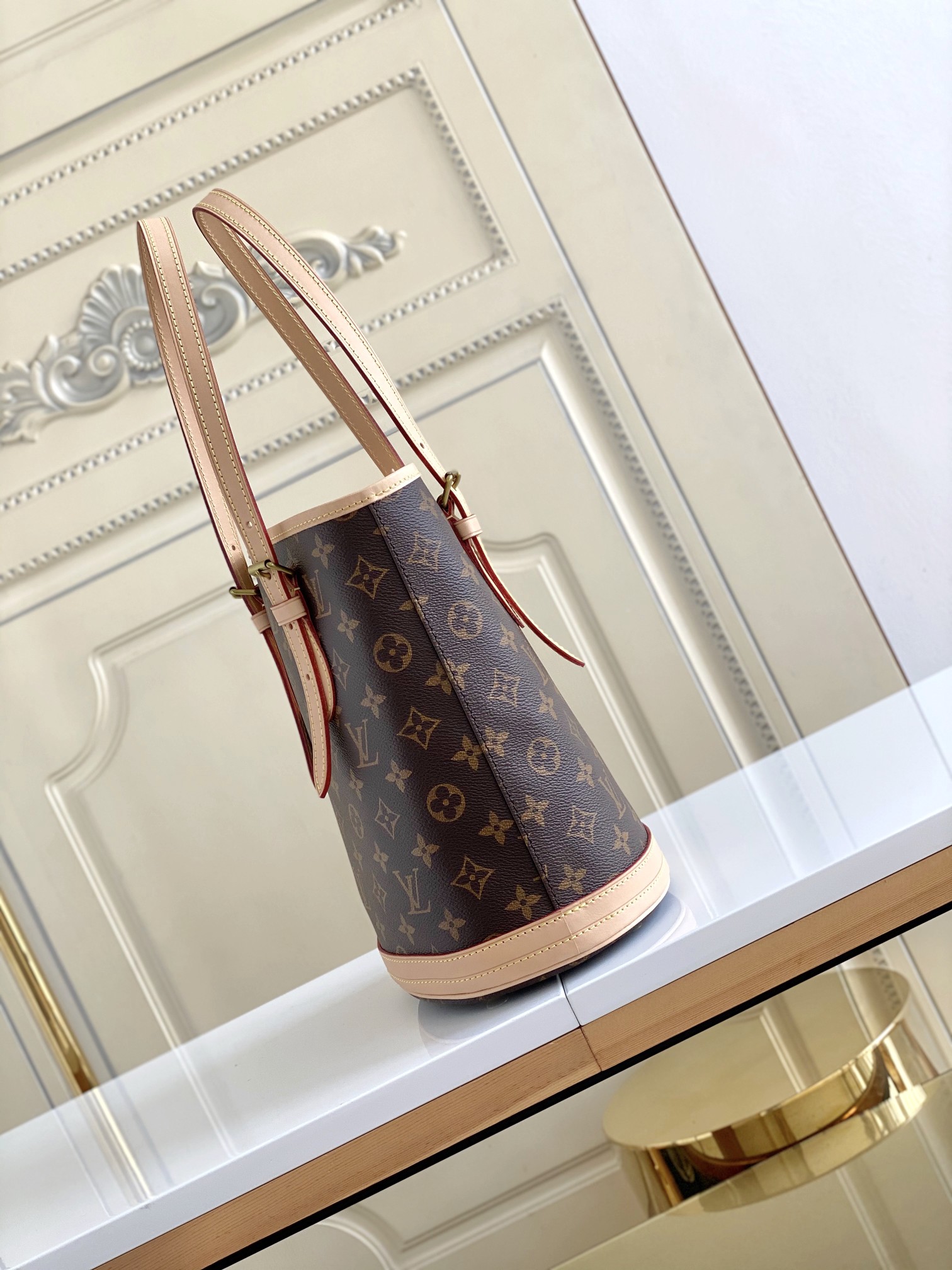 2023 Trending LV01 Replica Shoulder Bag, Luxury Second-Hand Bucket Bag